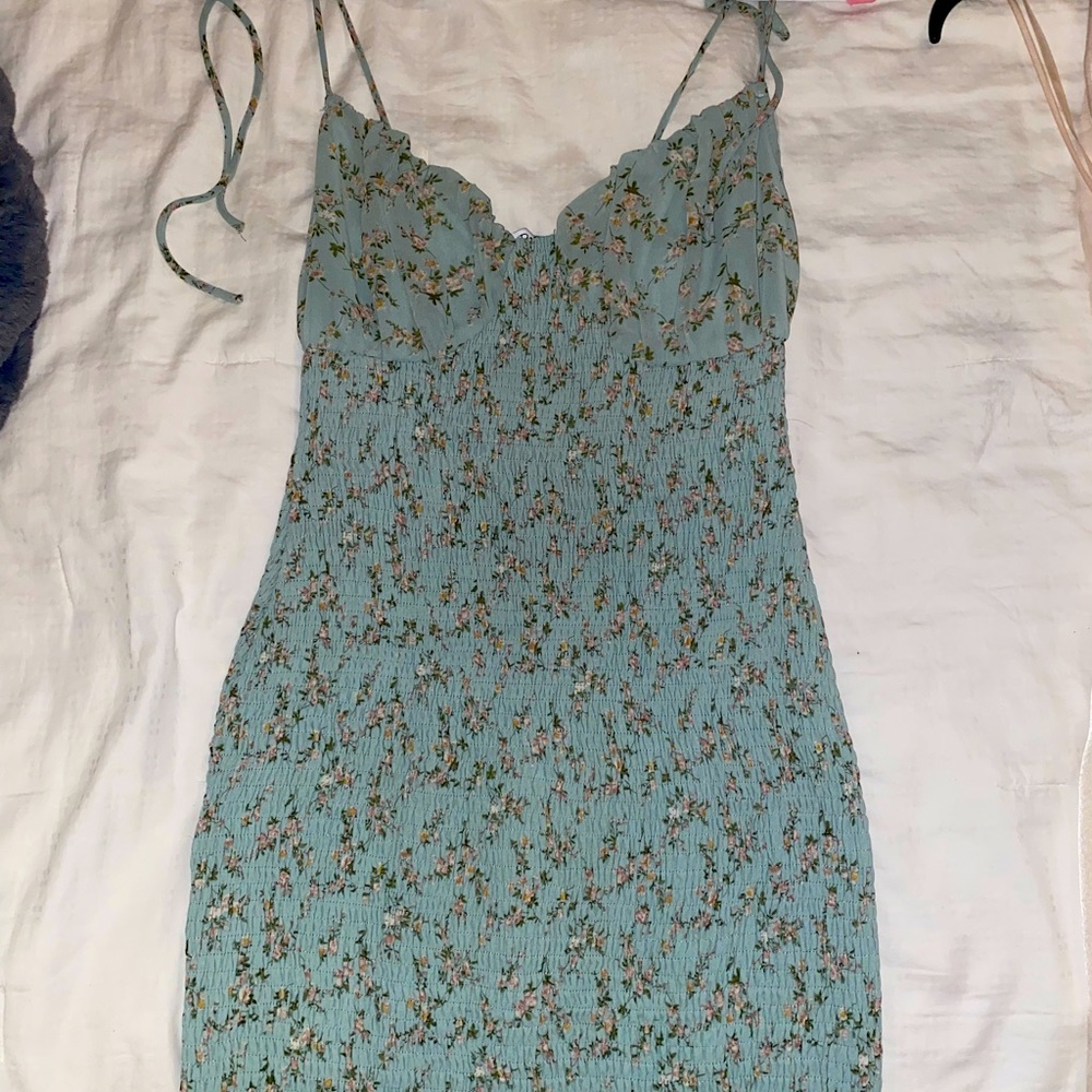 Never worn! No tags, lost weight and never got the chance to wear it.